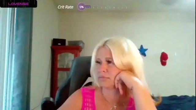 Image 12 of sweetpea373737 Stream on Chaturbate on 19 months ago