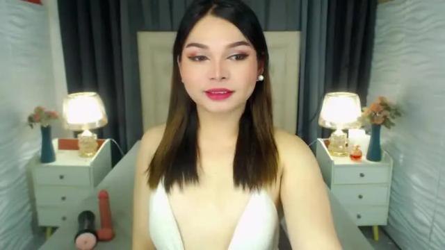 Image 4 of sweetprettyangelts Stream on Chaturbate on 12 months ago