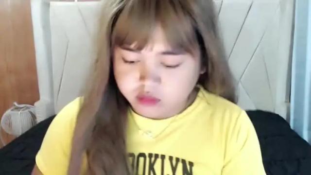 Image 10 of sweetprincess_athena Stream on Chaturbate on 13 months ago
