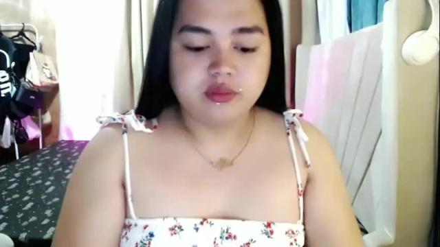Image 2 of sweetprincess_athena Stream on Chaturbate on 5 months ago