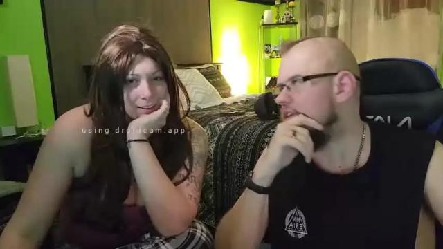 Image 6 of sweetqccouple Stream on Chaturbate on 16 months ago