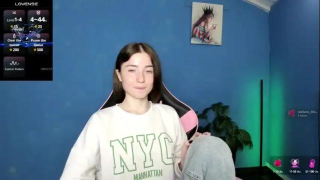Image 12 of sweets_alma Stream on Chaturbate on 24 days ago