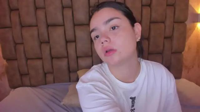 Image 3 of sweetsammyy_ Stream on Chaturbate on 21 months ago