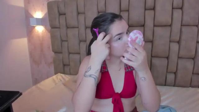 Image 3 of sweetsammyy_ Stream on Chaturbate on 20 months ago