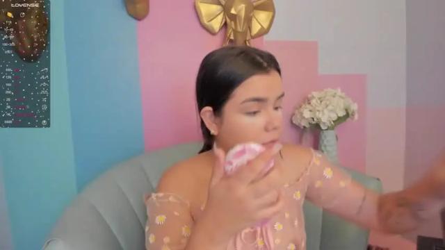 Image 4 of sweetsammyy_ Stream on Chaturbate on 20 months ago