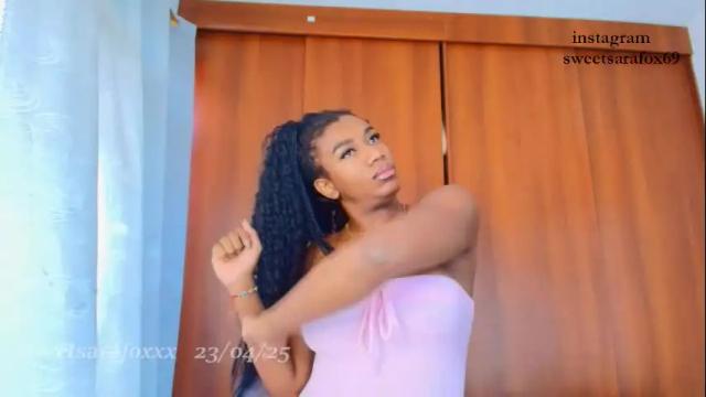 Image 7 of sweetsarafoxxx Stream on Chaturbate on 1 month ago