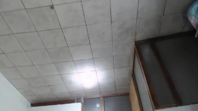 Image 2 of sweetsin_21 Stream on Chaturbate on 16 months ago