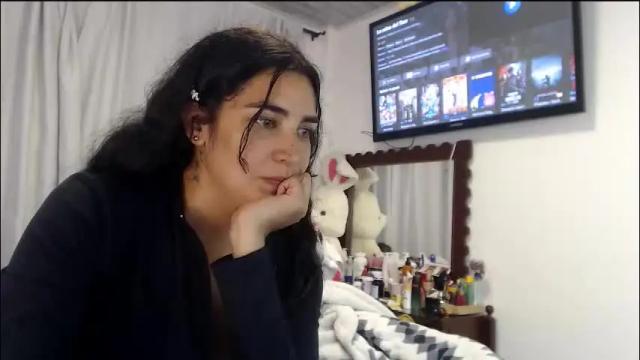 Image 2 of sweetsmile28 Stream on Chaturbate on 8 days ago
