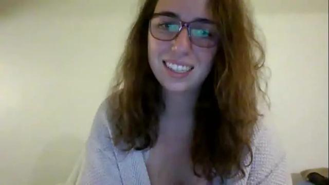 Image 2 of sweetsocalgirl Stream on Chaturbate on 1 month ago