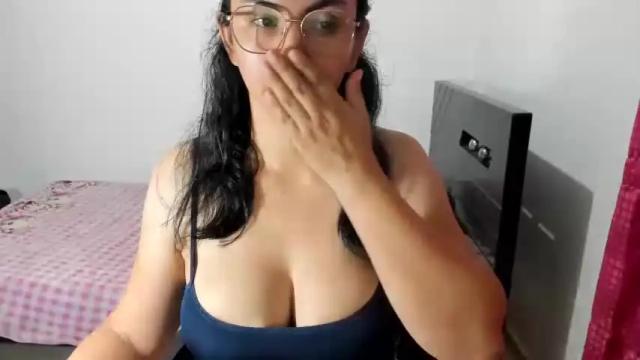 Image 2 of sweetsquirtx23 Stream on Chaturbate on 14 months ago