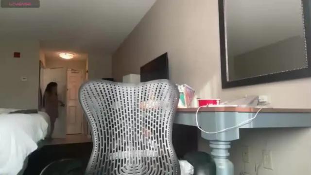 Image 2 of sweetstefania84 Stream on Chaturbate on 13 months ago
