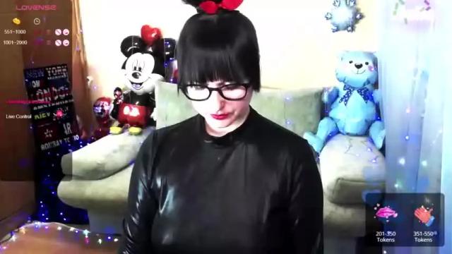Image 11 of sweetsunnymila Stream on Chaturbate on 13 months ago