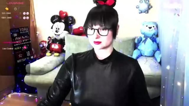 Image 2 of sweetsunnymila Stream on Chaturbate on 13 months ago