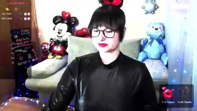 Image 3 of sweetsunnymila Stream on Chaturbate on 13 months ago