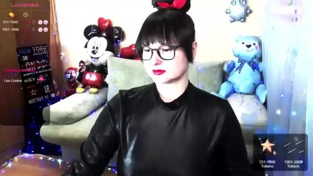Image 4 of sweetsunnymila Stream on Chaturbate on 13 months ago