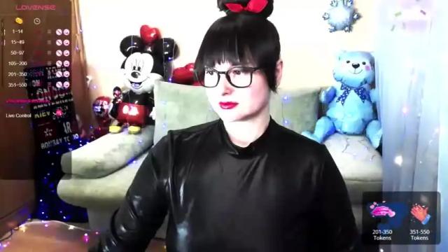Image 6 of sweetsunnymila Stream on Chaturbate on 13 months ago