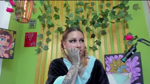 Image 6 of sweett_angeel Stream on Chaturbate on 20 months ago