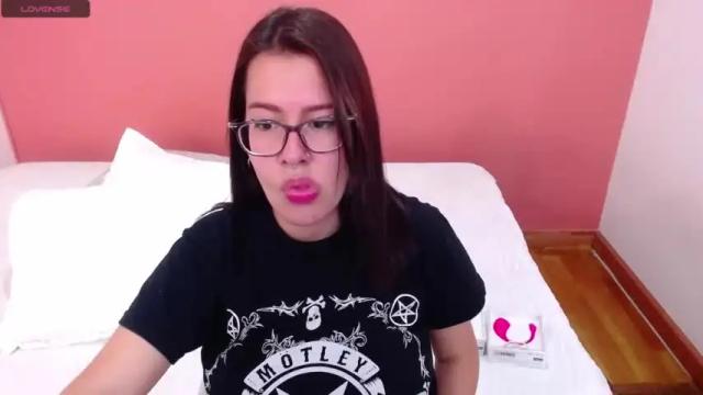 Image 6 of sweett_cherryy_ Stream on Chaturbate on 15 months ago
