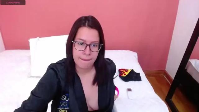 Image 4 of sweett_cherryy_ Stream on Chaturbate on 15 months ago