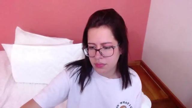 Image 7 of sweett_cherryy_ Stream on Chaturbate on 15 months ago
