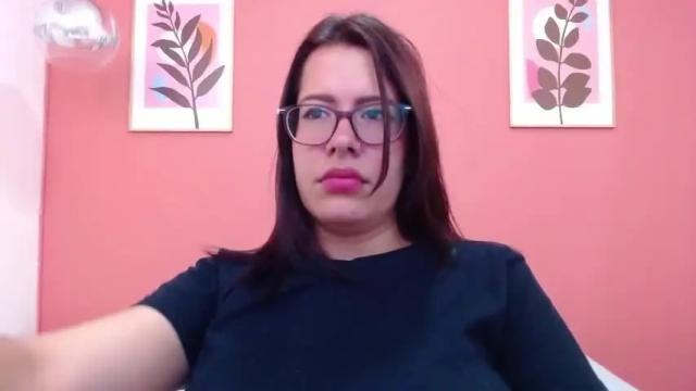 Image 4 of sweett_cherryy_ Stream on Chaturbate on 15 months ago