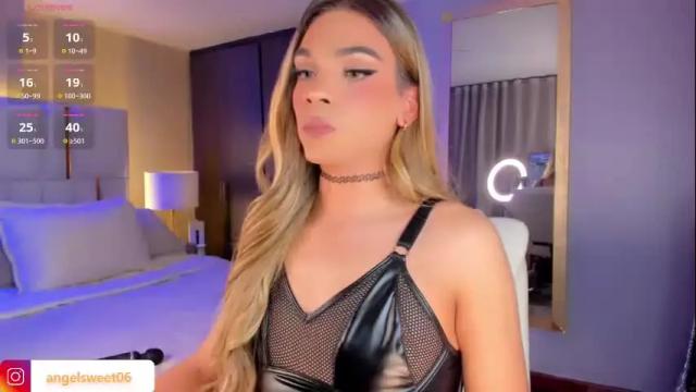 Image 10 of sweett_shinexx Stream on Chaturbate on 29 days ago