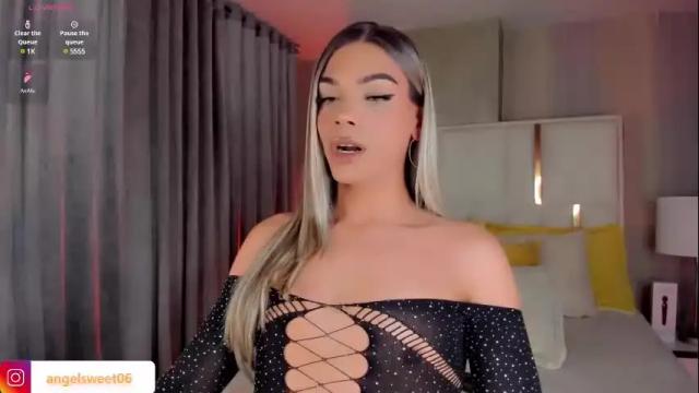 Image 3 of sweett_shinexx Stream on Chaturbate on 4 days ago