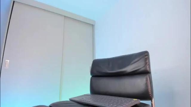 Image 12 of sweett_valeriia_ Stream on Chaturbate on 1 month ago