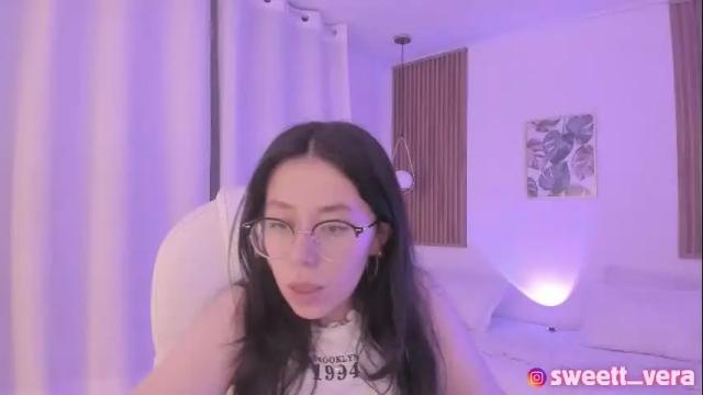 Image 8 of sweett_vera Stream on Chaturbate on 1 month ago