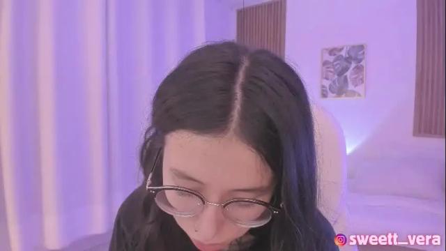 Image 3 of sweett_vera Stream on Chaturbate on 1 month ago