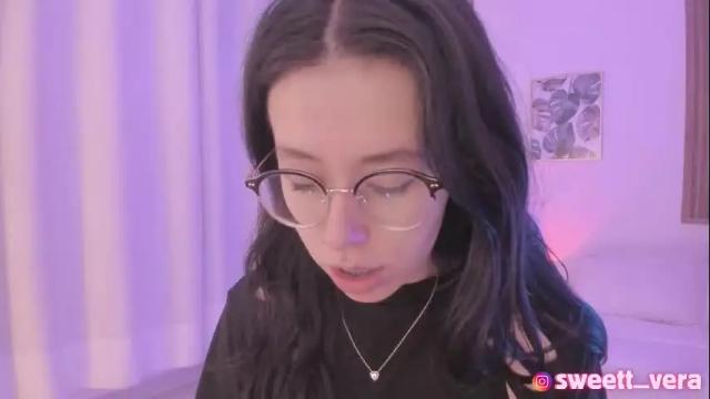Image 12 of sweett_vera Stream on Chaturbate on 1 month ago