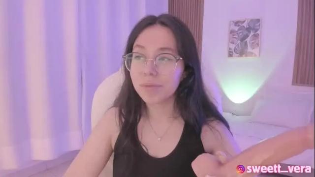 Image 6 of sweett_vera Stream on Chaturbate on 26 days ago