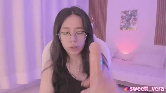 Image 8 of sweett_vera Stream on Chaturbate on 26 days ago