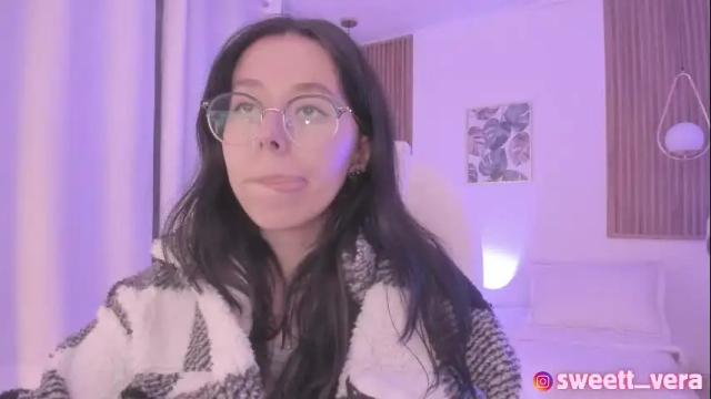 Image 11 of sweett_vera Stream on Chaturbate on 21 days ago