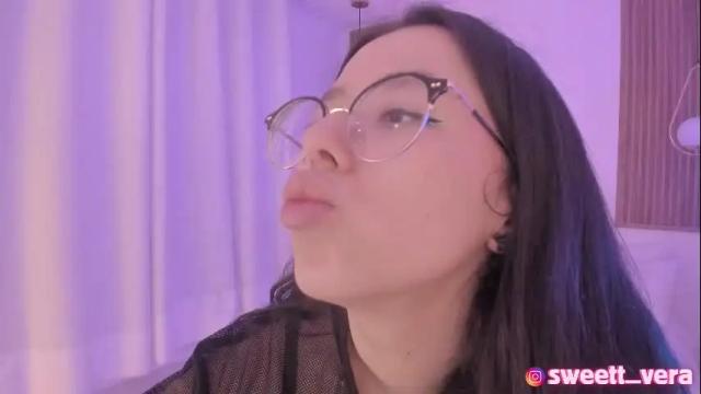 Image 7 of sweett_vera Stream on Chaturbate on 9 days ago
