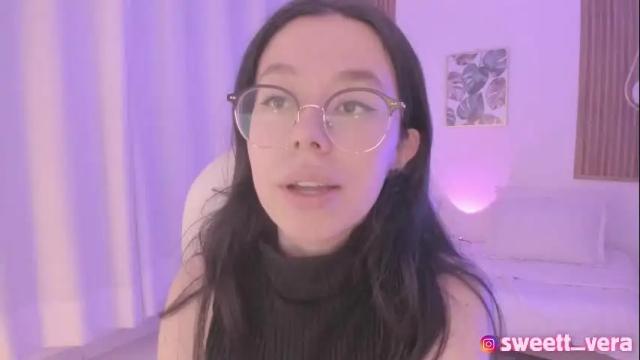 Image 10 of sweett_vera Stream on Chaturbate on 1 day ago