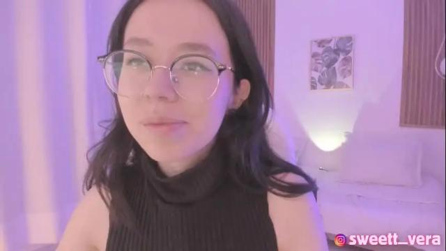 Image 8 of sweett_vera Stream on Chaturbate on 1 day ago