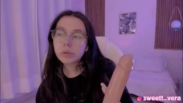 Image 2 of sweett_vera Stream on Chaturbate on 5 months ago