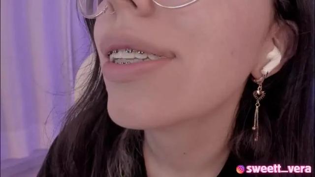 Image 3 of sweett_vera Stream on Chaturbate on 5 months ago