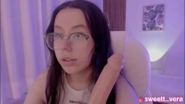 Image 4 of sweett_vera Stream on Chaturbate on 5 months ago