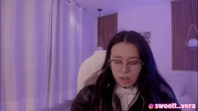 Image 2 of sweett_vera Stream on Chaturbate on 5 months ago