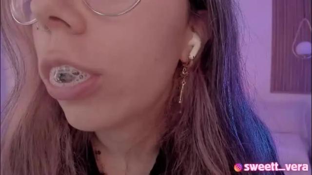 Image 11 of sweett_vera Stream on Chaturbate on 5 months ago