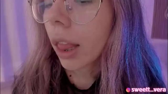 Image 2 of sweett_vera Stream on Chaturbate on 5 months ago