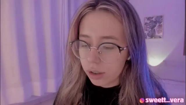 Image 4 of sweett_vera Stream on Chaturbate on 4 months ago