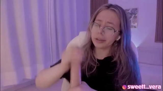 Image 8 of sweett_vera Stream on Chaturbate on 4 months ago