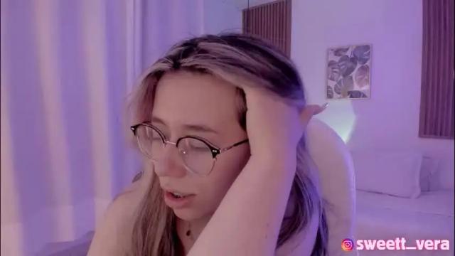 Image 6 of sweett_vera Stream on Chaturbate on 4 months ago