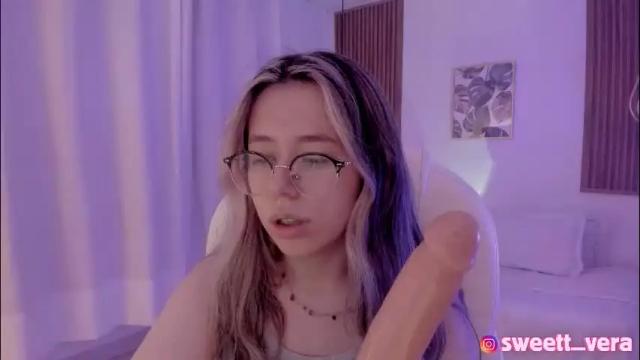 Image 7 of sweett_vera Stream on Chaturbate on 4 months ago