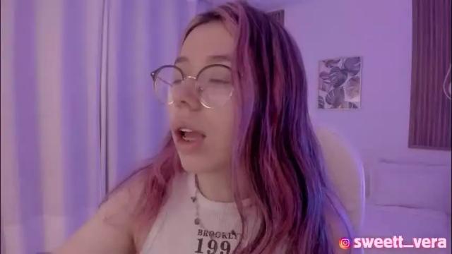 Image 7 of sweett_vera Stream on Chaturbate on 4 months ago