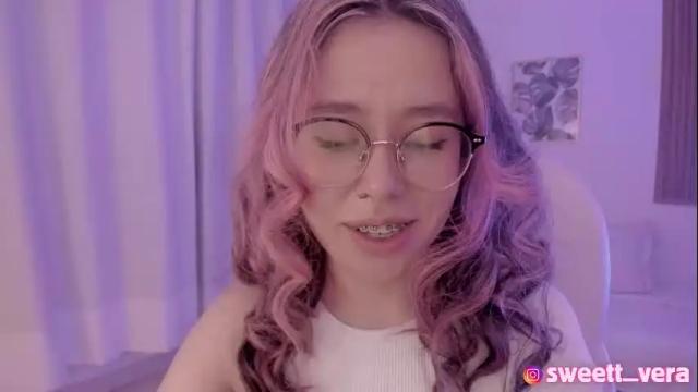 Image 4 of sweett_vera Stream on Chaturbate on 4 months ago