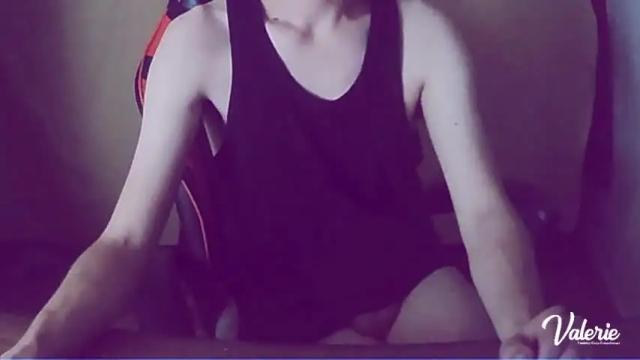 Image 3 of sweetvalerietinybig Stream on Chaturbate on 18 months ago